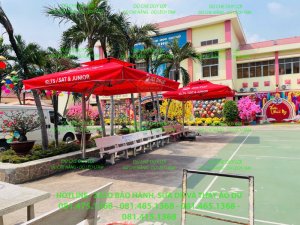 DOL English (IELTS Đình Lực) Tặng 200 Dù Lệch Tâm Vuông 2 Tầng Cho Các Trường Học TP.HCM Dịp Tết Bính Ngọ 2026 (Hình Ảnh Thực Tế)