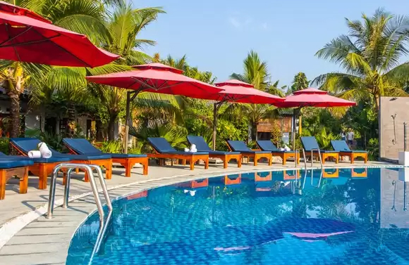 Dù lệch tâm hồ bơi sang trọng